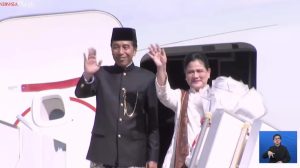 Jokowi dan Iriana Pamit, Gunakan Pesawat TNI AU Menuju Solo