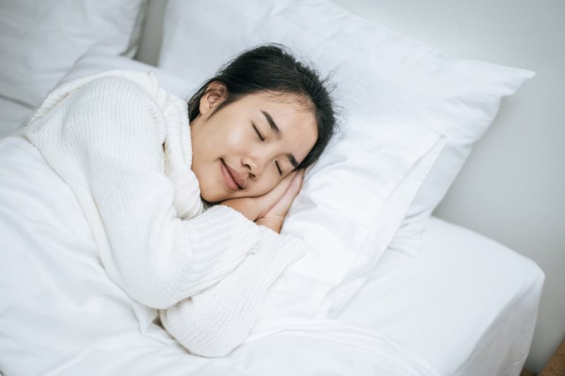 Inilah Posisi Tidur saat Haid yang Buat Nyaman