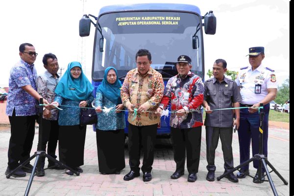 Pemkab Bekasi Luncurkan Bus Untuk Pelajar Muaragembong