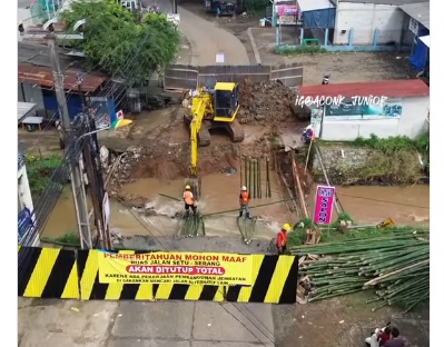 Jembatan Manunggal Diperbaiki, Jalan Perumahan GAR Padat