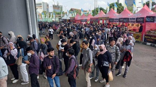 Job Fair Bekasi 2025 Diserbu Ribuan Pencari Kerja