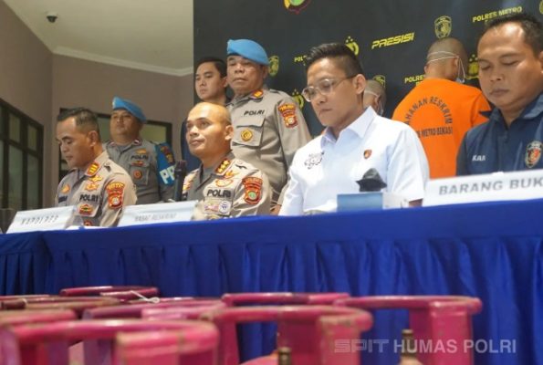 Polsek Setu Bongkar Jaringan Pengoplos Gas Elpiji 3 Kg